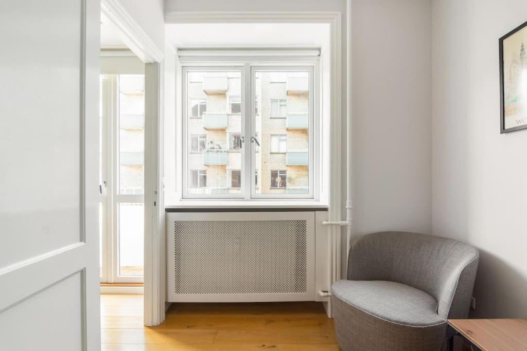 Cozy Apartment In Christianshavn W Two Balconies. Koppenhága Kültér fotó